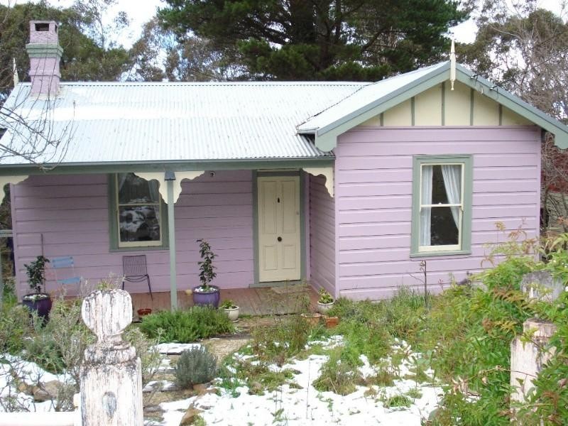 9 Lawrence Street, Blackheath NSW 2785