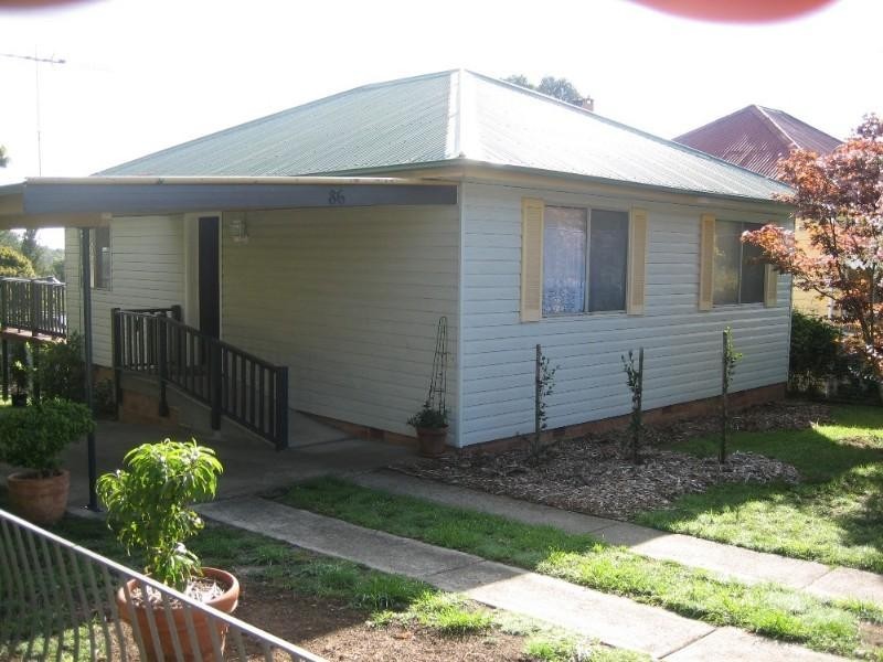 86 Govetts Leap Road, Blackheath NSW 2785