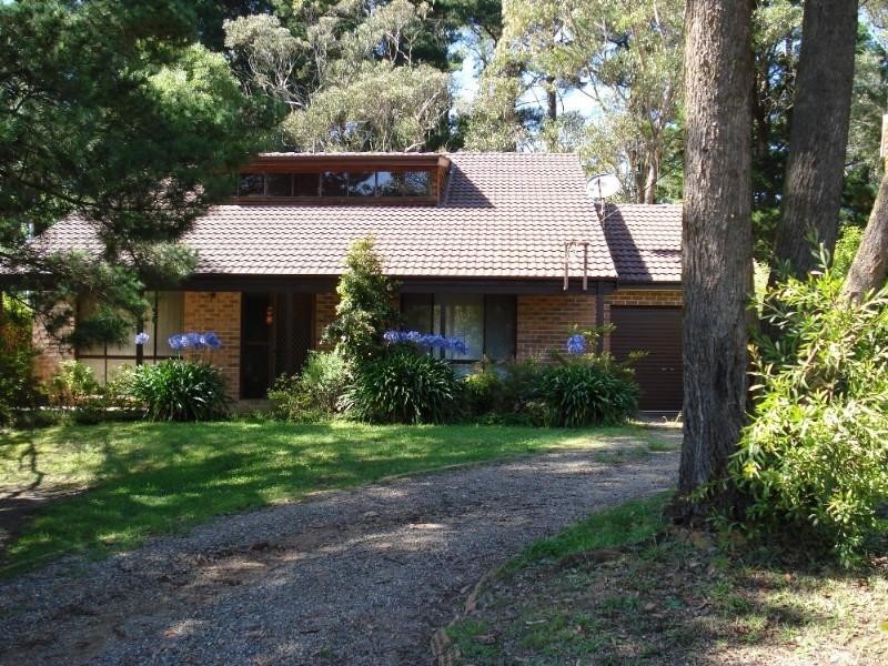 21 Irvine Avenue, Blackheath NSW 2785