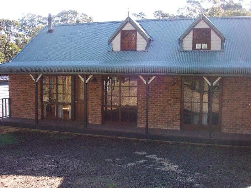 11 Beaufort Avenue, Mount Victoria NSW 2786