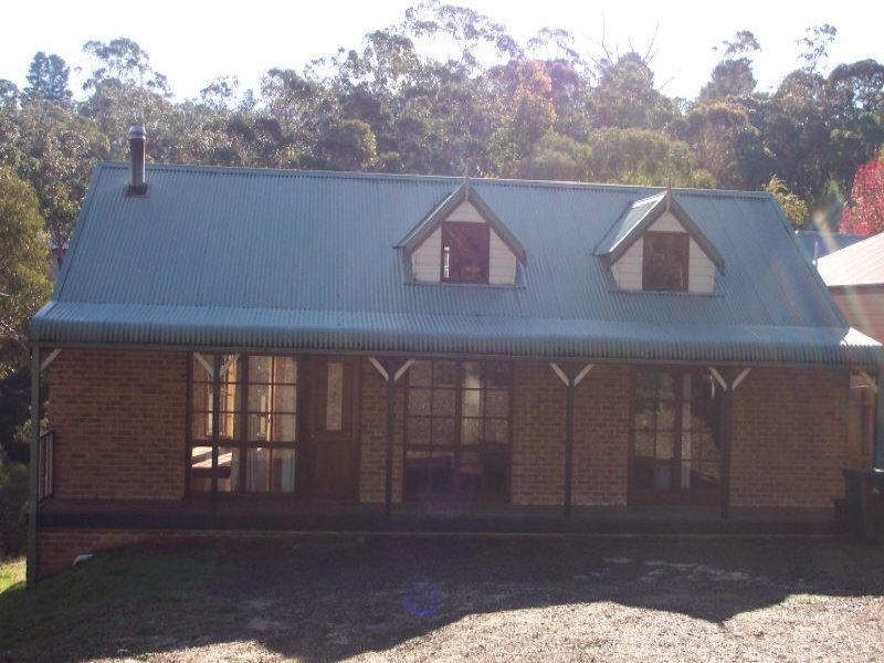 11 Beaufort Avenue, Mount Victoria NSW 2786