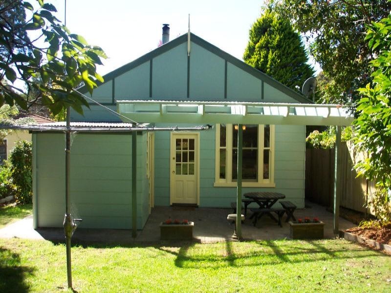 12 Neate Avenue, Blackheath NSW 2785