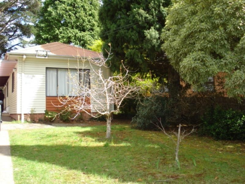 6 Walker Street, Blackheath NSW 2785