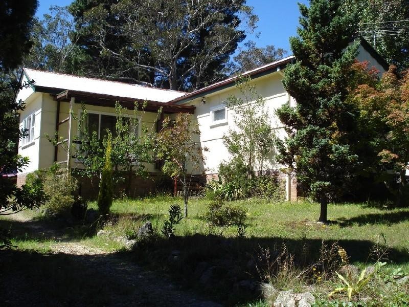 6 Mel Avenue, Blackheath NSW 2785