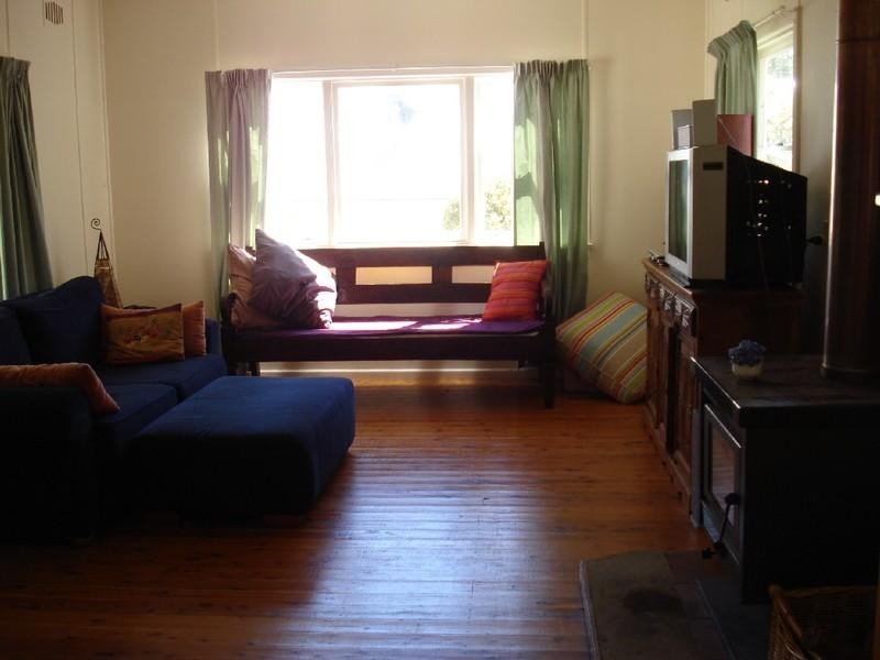 6 Mel Avenue, Blackheath NSW 2785