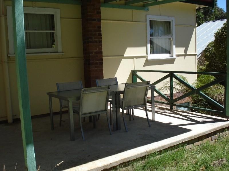 6 Mel Avenue, Blackheath NSW 2785