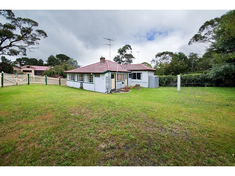 1-3 Thirroul Avenue, Blackheath NSW 2785