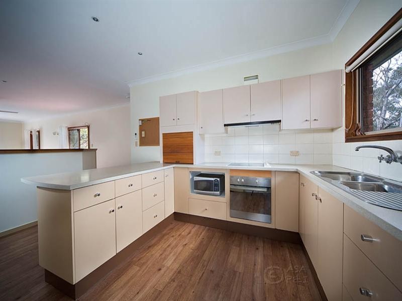 20-22 Kirkwood Avenue, Blackheath NSW 2785