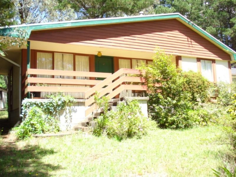 41 Clarence Road, Blackheath NSW 2785