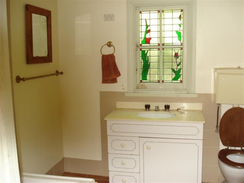 27 St Elmo’s Ave,, Blackheath NSW 2785