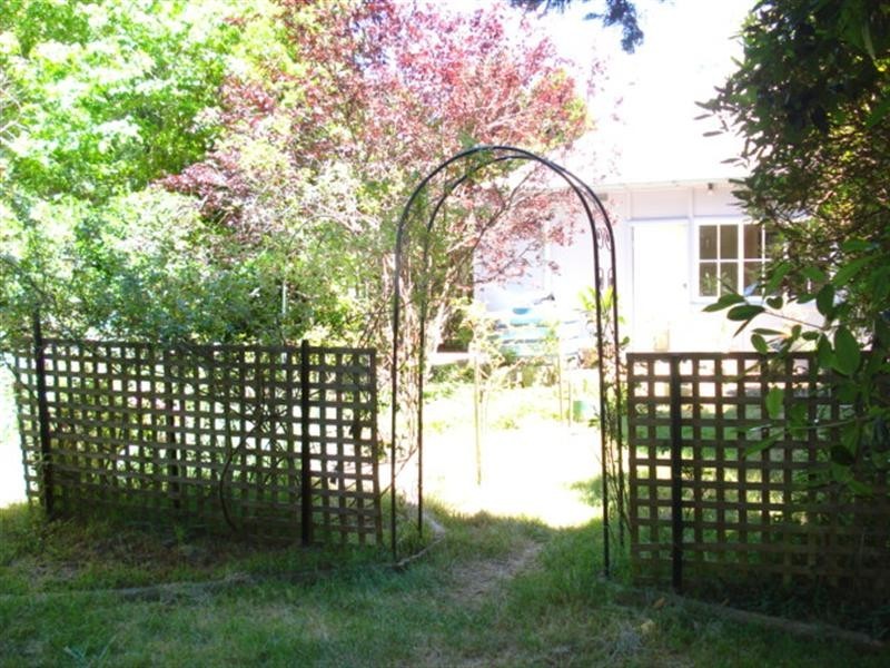 27 St Elmo’s Ave,, Blackheath NSW 2785