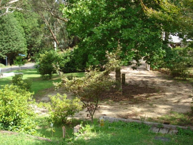 11 Valley View Road, Blackheath NSW 2785