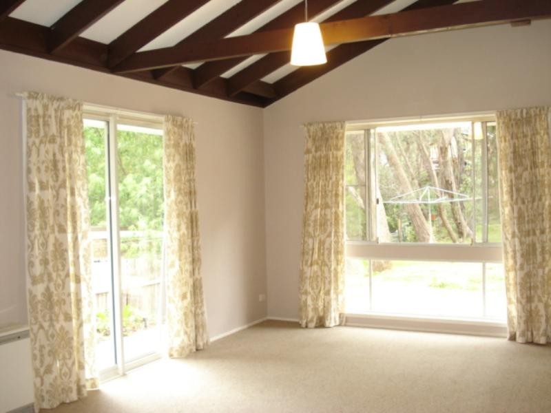 11 Radiance Ave,, Blackheath NSW 2785