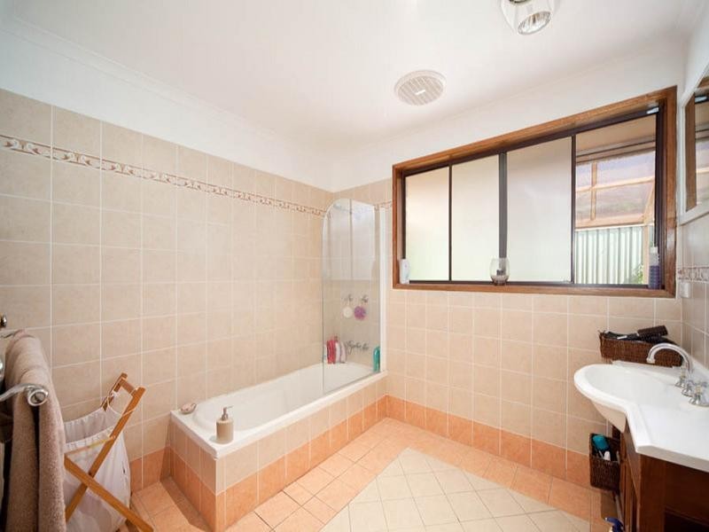 37 St Andrews Avenue, Blackheath NSW 2785