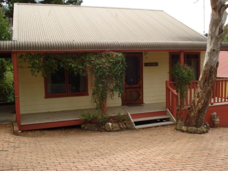 26 Eveleigh Ave,, Blackheath NSW 2785