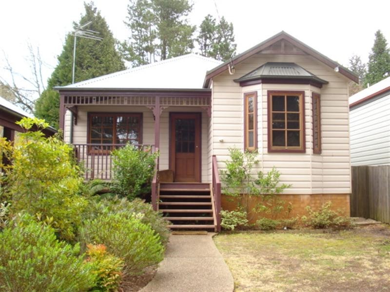 230 Hat Hill Road, Blackheath NSW 2785