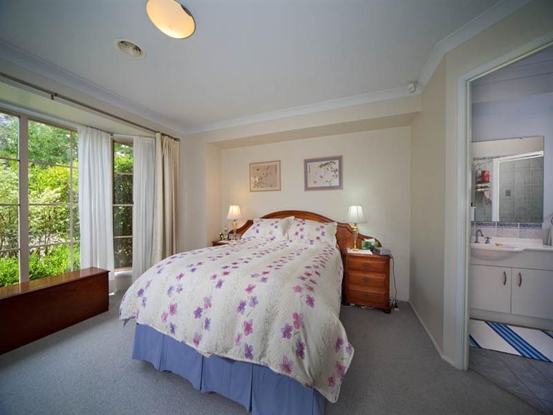 18 Links Road, Blackheath NSW 2785