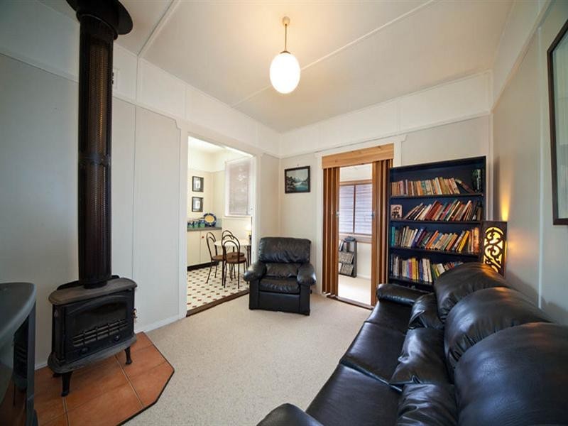 8 Row Street, Blackheath NSW 2785