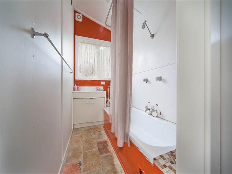 8 Row Street, Blackheath NSW 2785