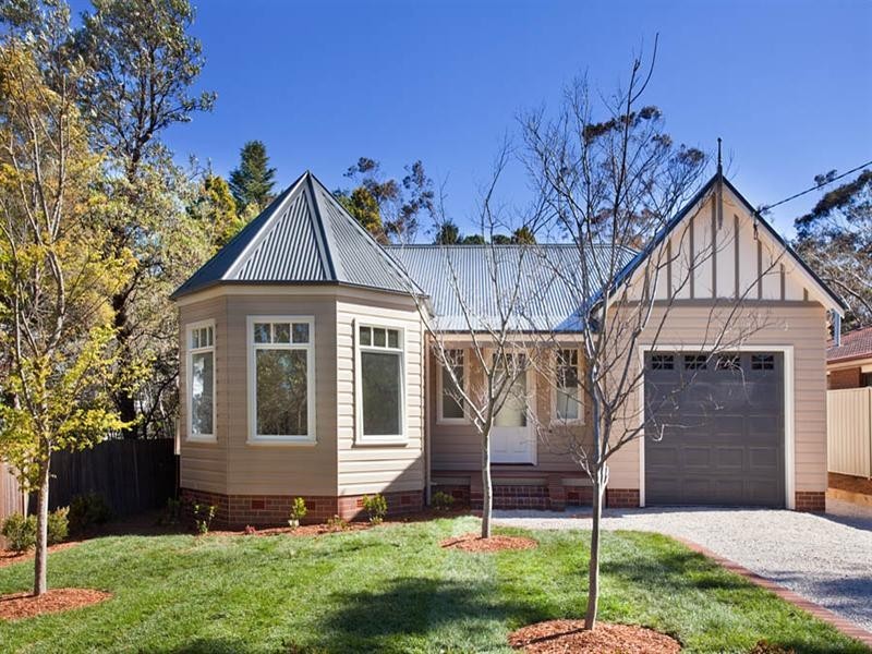 9 Heath Street, Blackheath NSW 2785