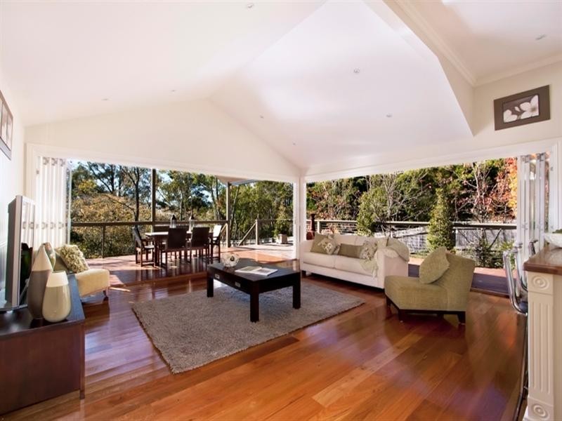 115 Blaxland Road, Wentworth Falls NSW 2782