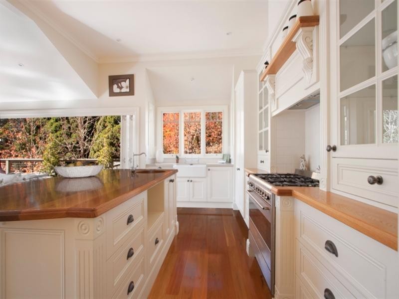 115 Blaxland Road, Wentworth Falls NSW 2782