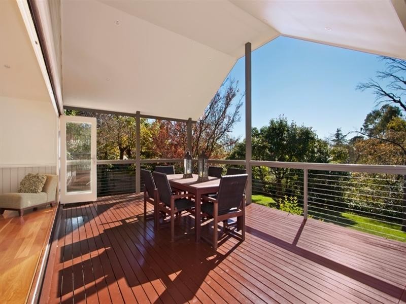 115 Blaxland Road, Wentworth Falls NSW 2782