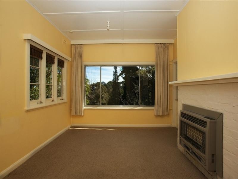 156 Station Street, Blackheath NSW 2785