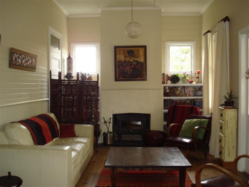 25 Clyde Avenue, Blackheath NSW 2785