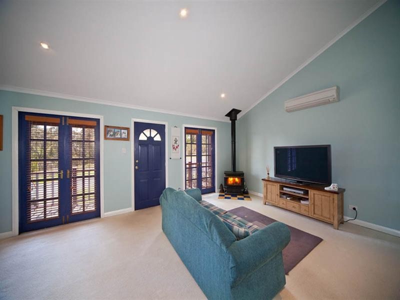10 Row Street, Blackheath NSW 2785