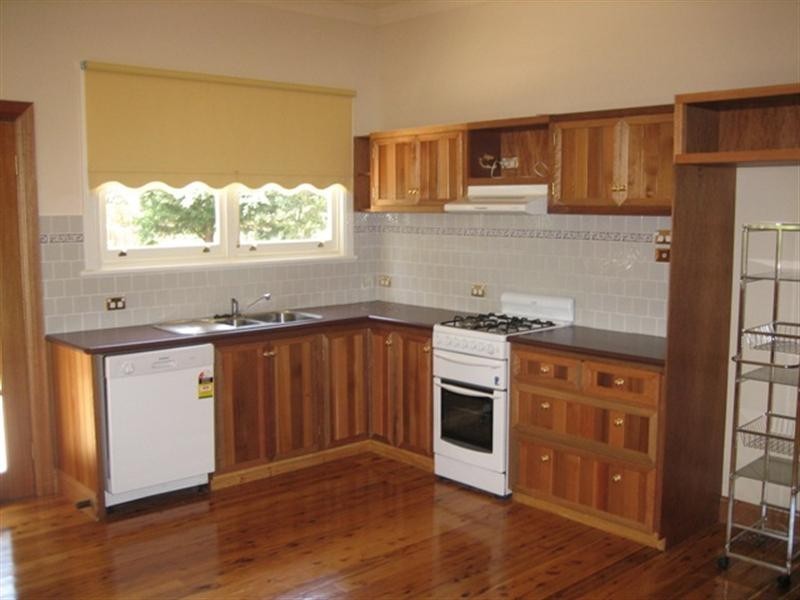 15 Burton Road, Blackheath NSW 2785