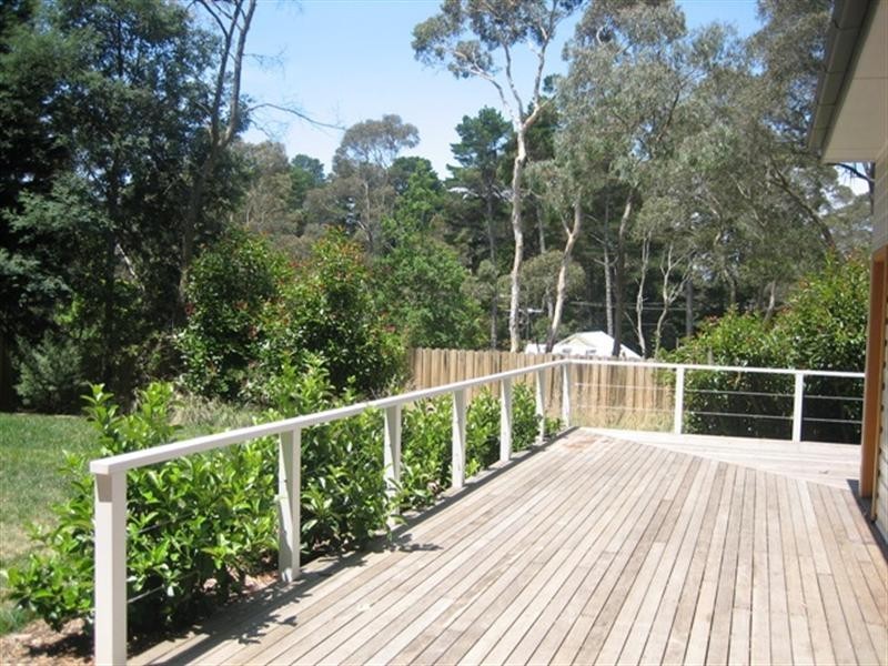 15 Burton Road, Blackheath NSW 2785