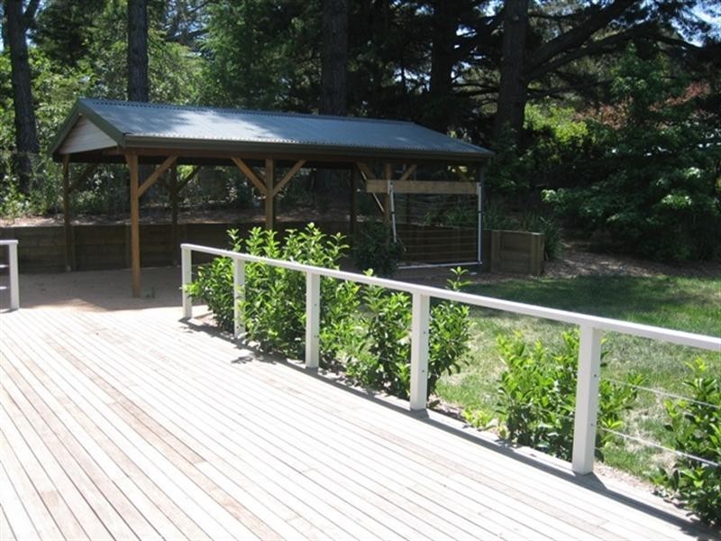 15 Burton Road, Blackheath NSW 2785