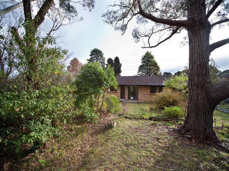 24 Blackheath Street, Leura NSW 2780