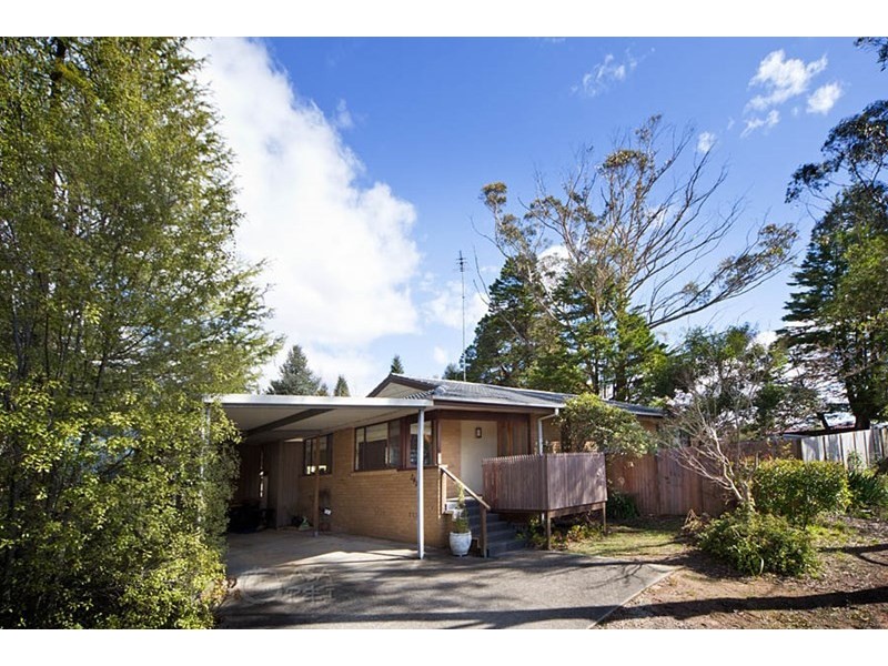 242 Hat Hill Road, Blackheath NSW 2785