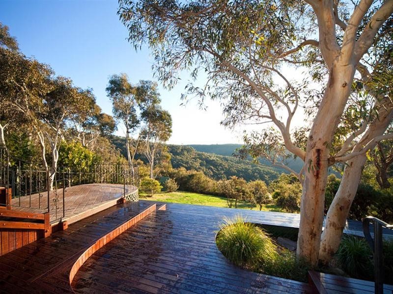 16 Lamartine Avenue, Wentworth Falls NSW 2782