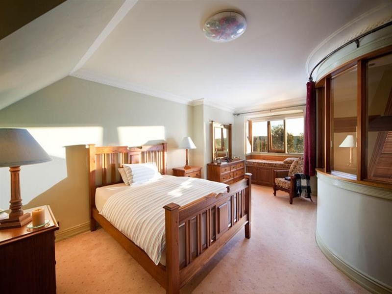 16 Lamartine Avenue, Wentworth Falls NSW 2782