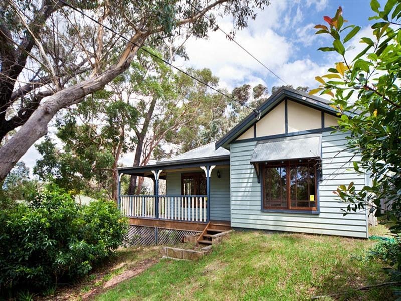 45 Lawson View Parade, Wentworth Falls NSW 2782