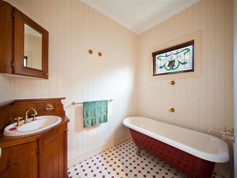 45 Lawson View Parade, Wentworth Falls NSW 2782