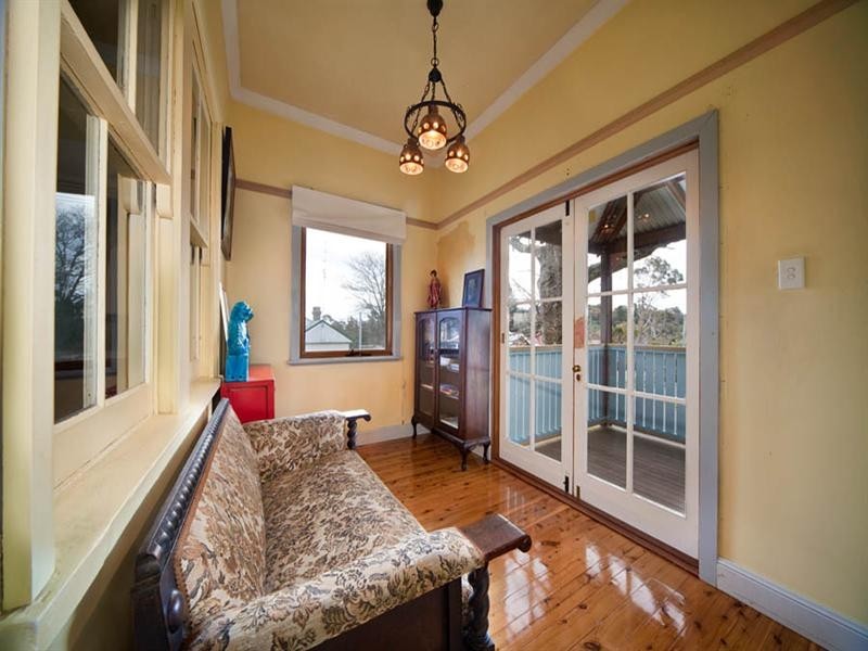 20 Clyde Avenue, Blackheath NSW 2785