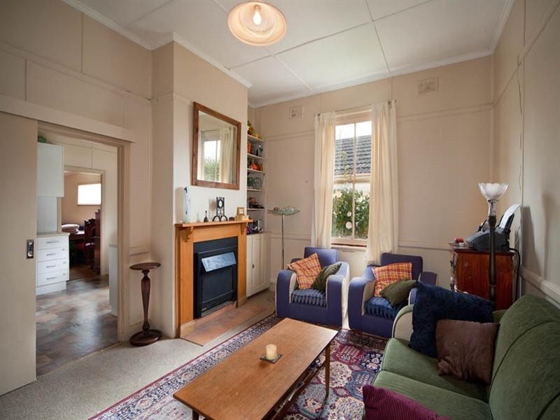 2 Gardiners Crescent, Blackheath NSW 2785