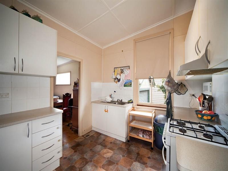 2 Gardiners Crescent, Blackheath NSW 2785