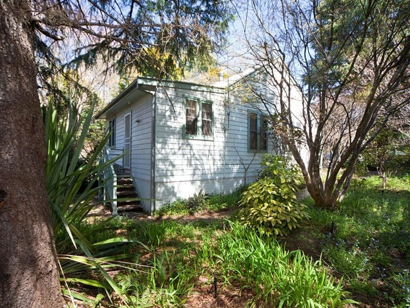 12 Grose Street, Blackheath NSW 2785