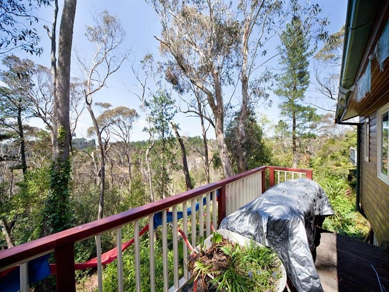 3 Lawrence Street, Blackheath NSW 2785