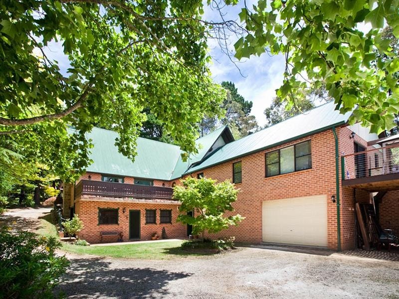 152 Clarence Road, Blackheath NSW 2785