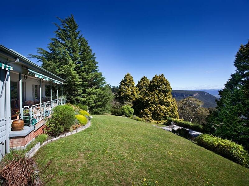 14 Burton Road, Blackheath NSW 2785