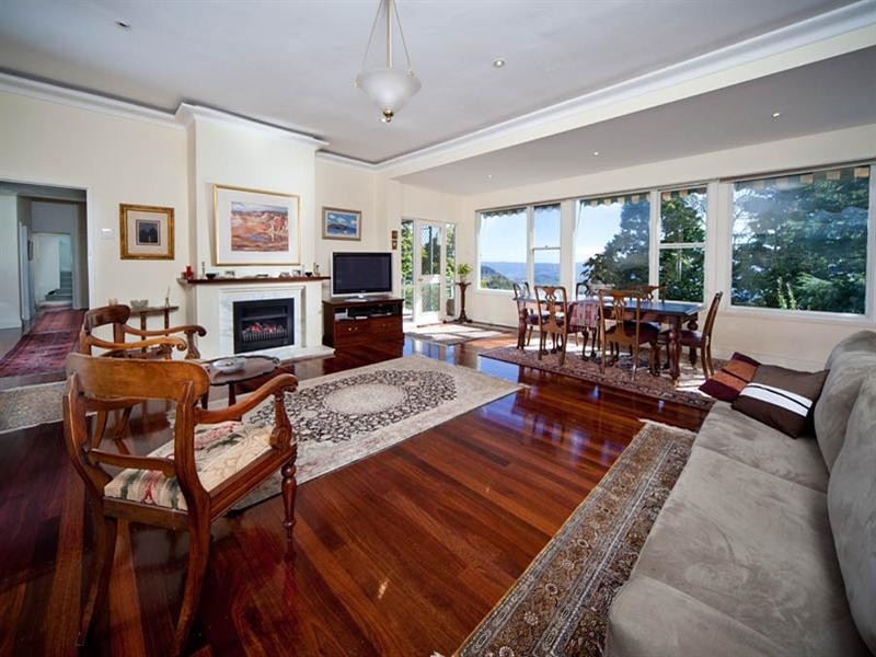 14 Burton Road, Blackheath NSW 2785