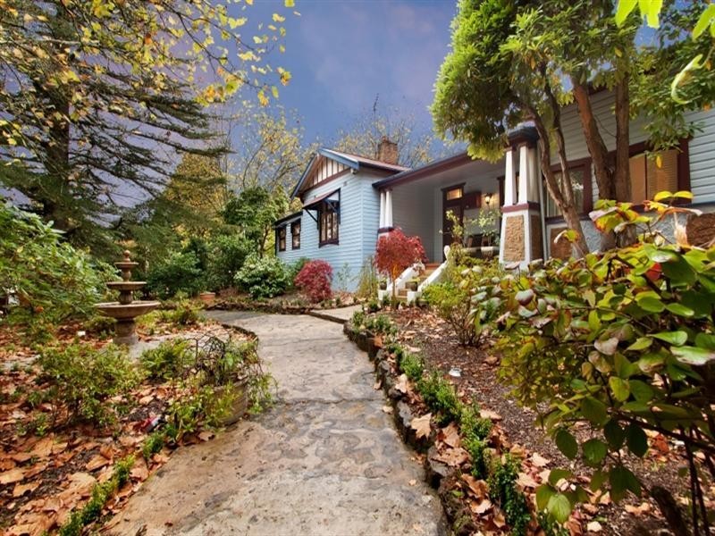 9 Brentwood Avenue, Blackheath NSW 2785