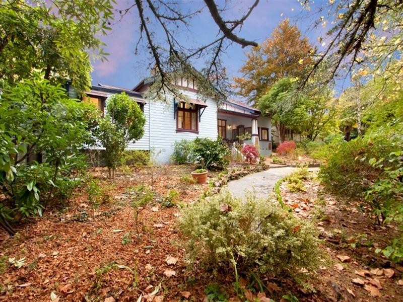 9 Brentwood Avenue, Blackheath NSW 2785