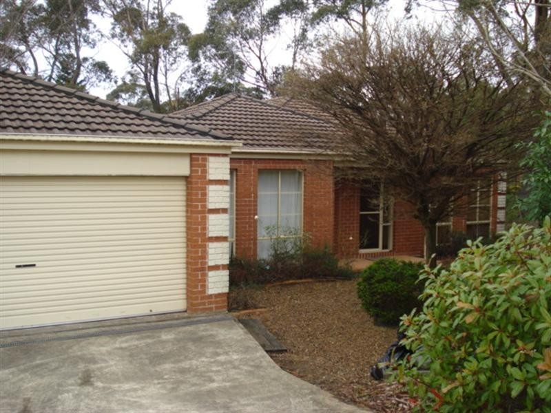 2 Glen Street, Blackheath NSW 2785